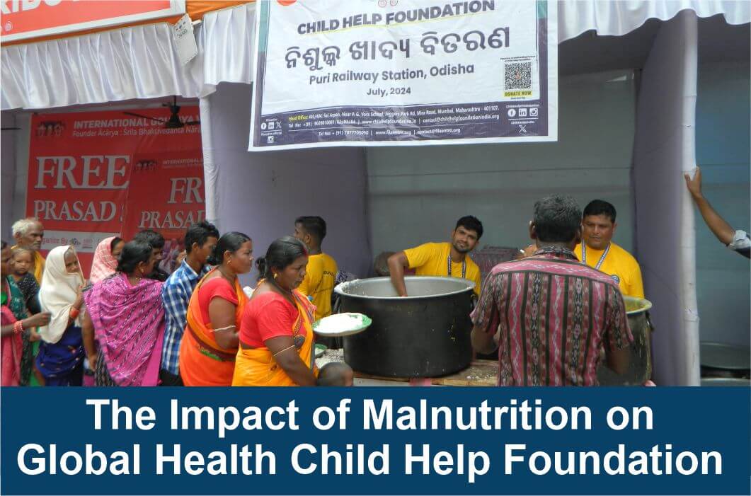 CHF volunteers serving food to devotees at Rath Yatra, Puri, Odisha